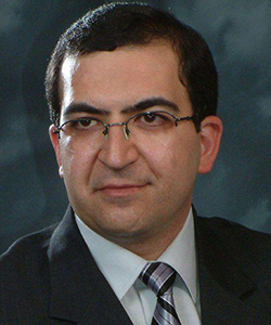 تصویر دکتر بهروز محمدی متخصص لاغری در همدان